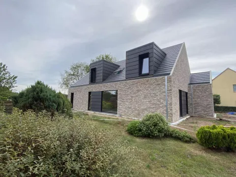 Nieuwbouwdak in opbouw bij het project in Kasterlee